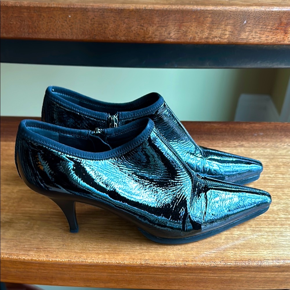 Prada Elegant Black Patent Leather Women's Heels